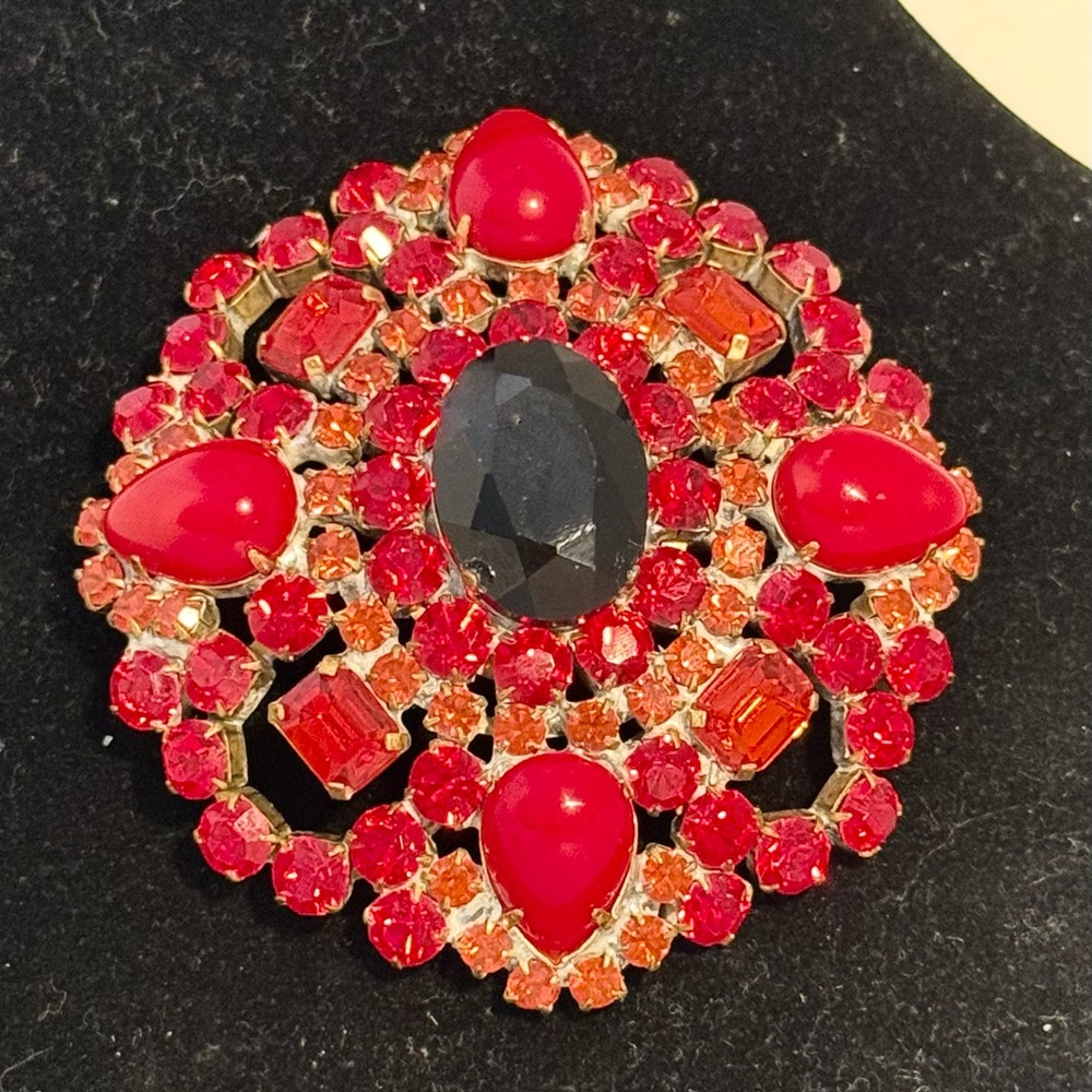 Vintage signed Bijoux M.G. brooch large piece in amazing condition. 3.5”